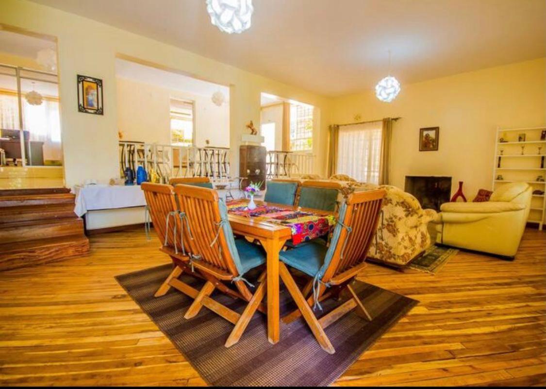 Bed and Breakfast Riverfront Gardens Mjini Exterior foto
