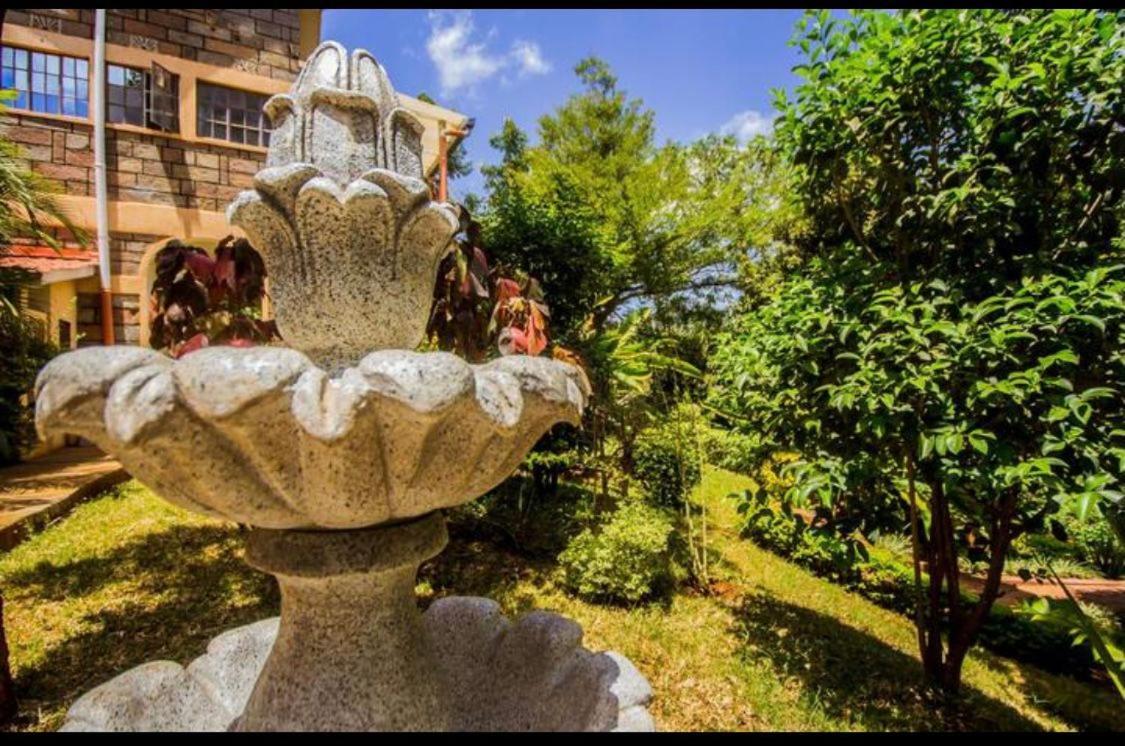 Bed and Breakfast Riverfront Gardens Mjini Exterior foto