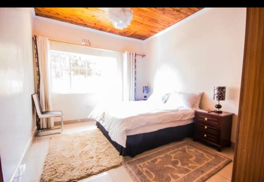 Bed and Breakfast Riverfront Gardens Mjini Exterior foto