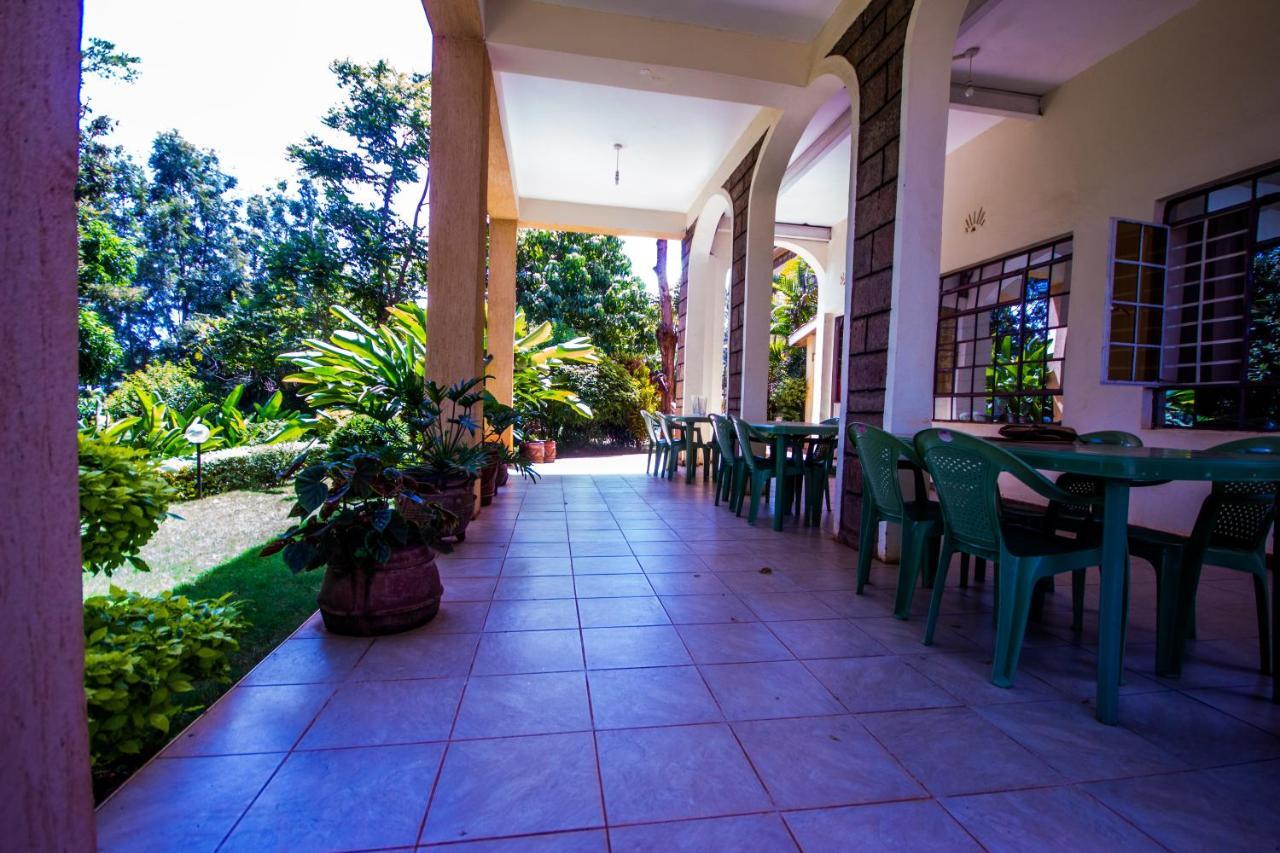 Bed and Breakfast Riverfront Gardens Mjini Exterior foto