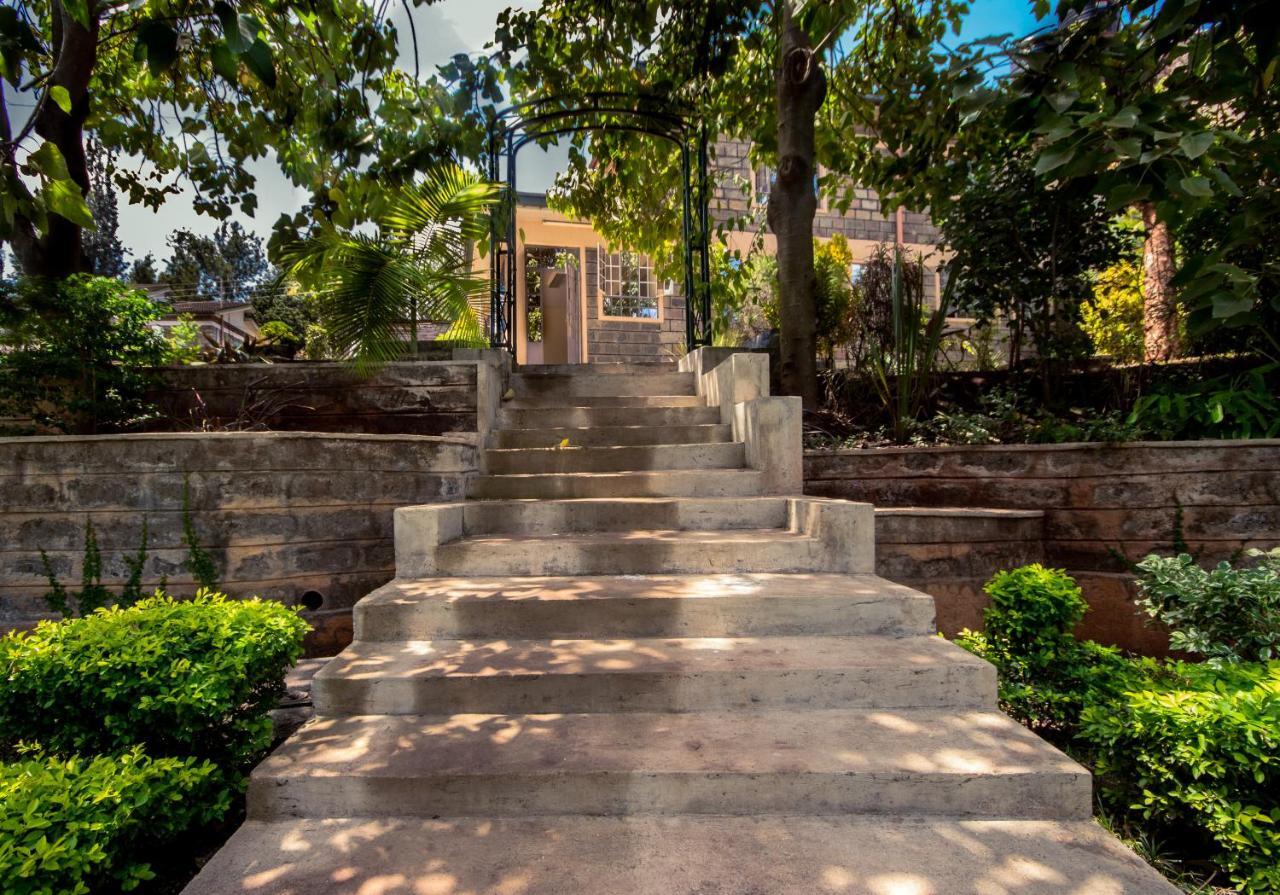 Bed and Breakfast Riverfront Gardens Mjini Exterior foto