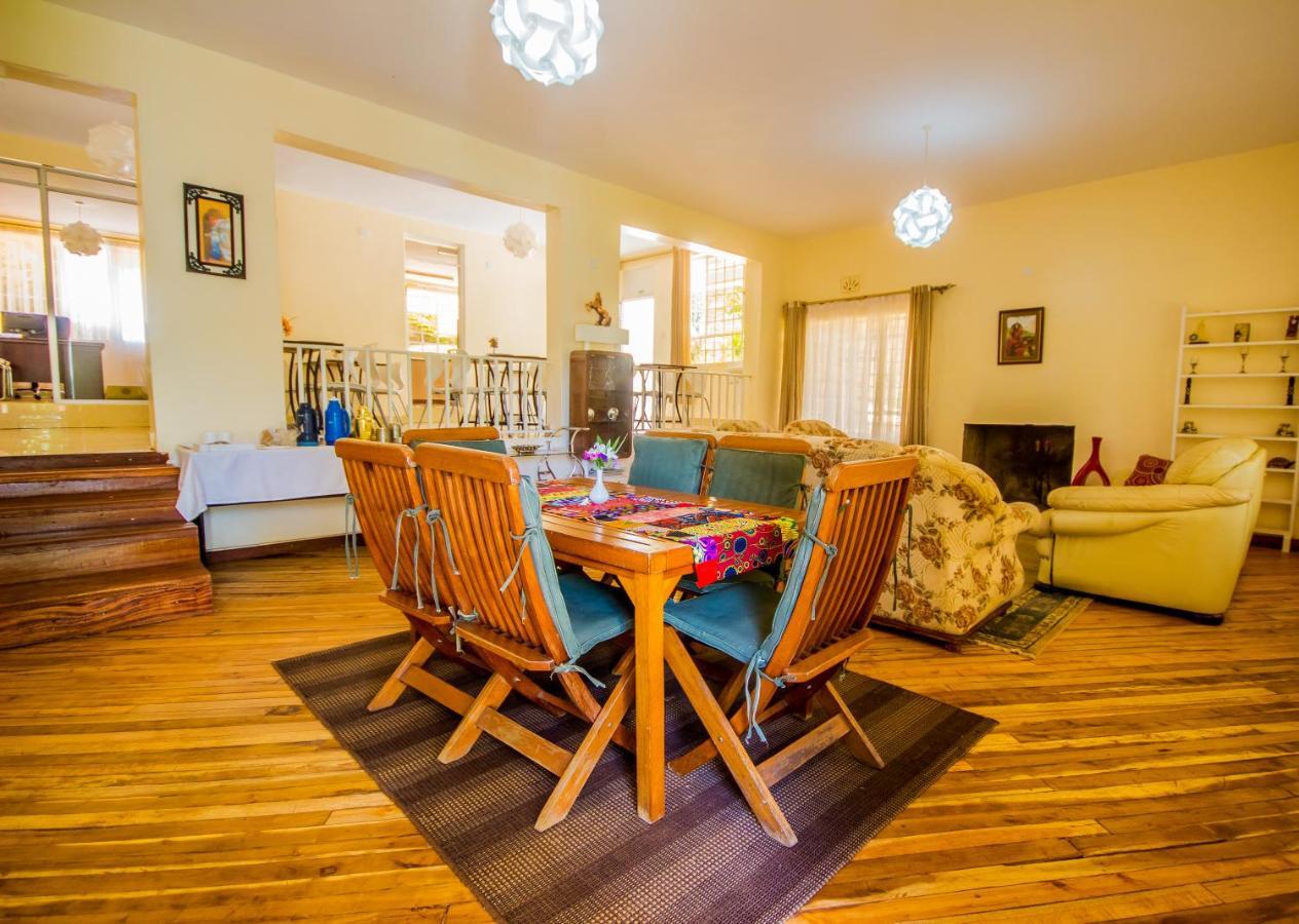 Bed and Breakfast Riverfront Gardens Mjini Exterior foto